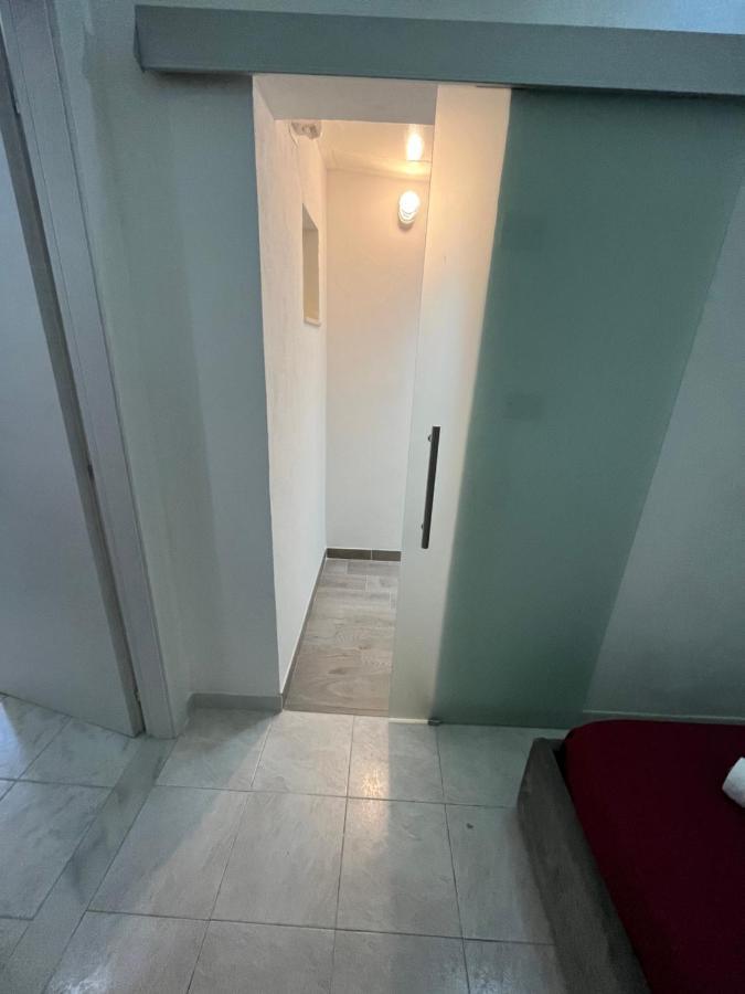 B&B Regina Rooms アヴォラ エクステリア 写真